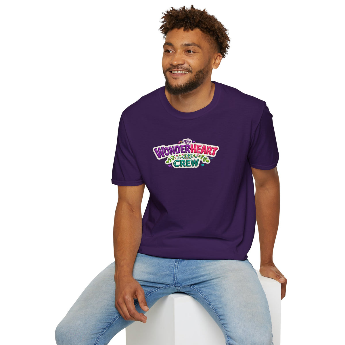 Wonderland Crew Large Logo - Unisex Minimal Retro T-Shirt