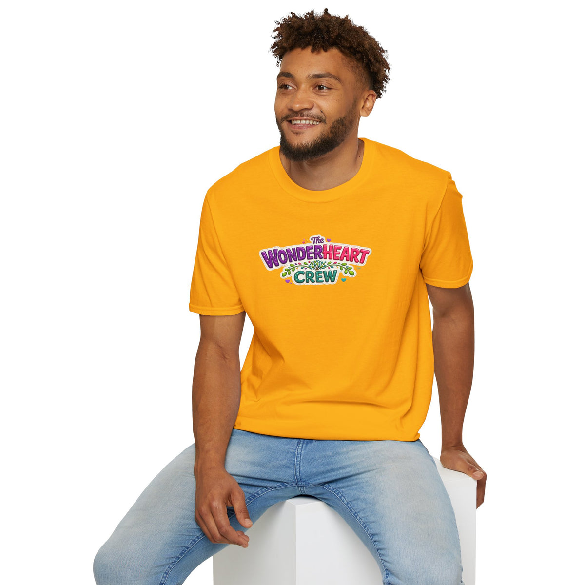 Wonderland Crew Large Logo - Unisex Minimal Retro T-Shirt
