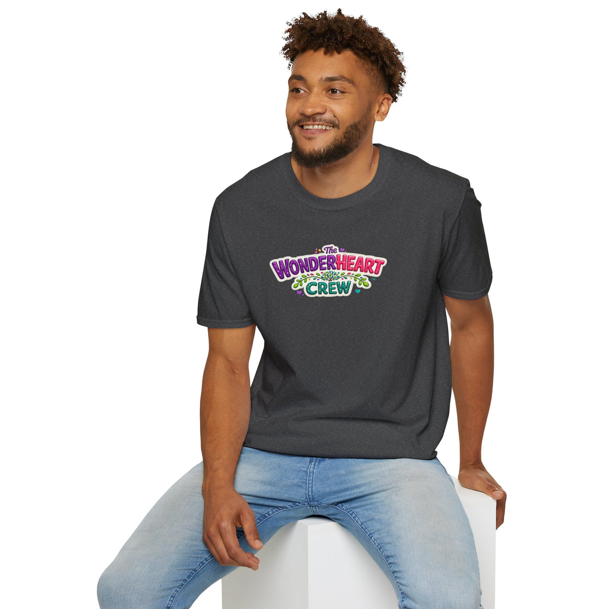 Wonderland Crew Large Logo - Unisex Minimal Retro T-Shirt